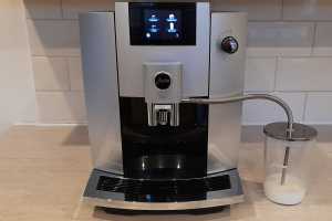 Jura E6 Coffee Machine review